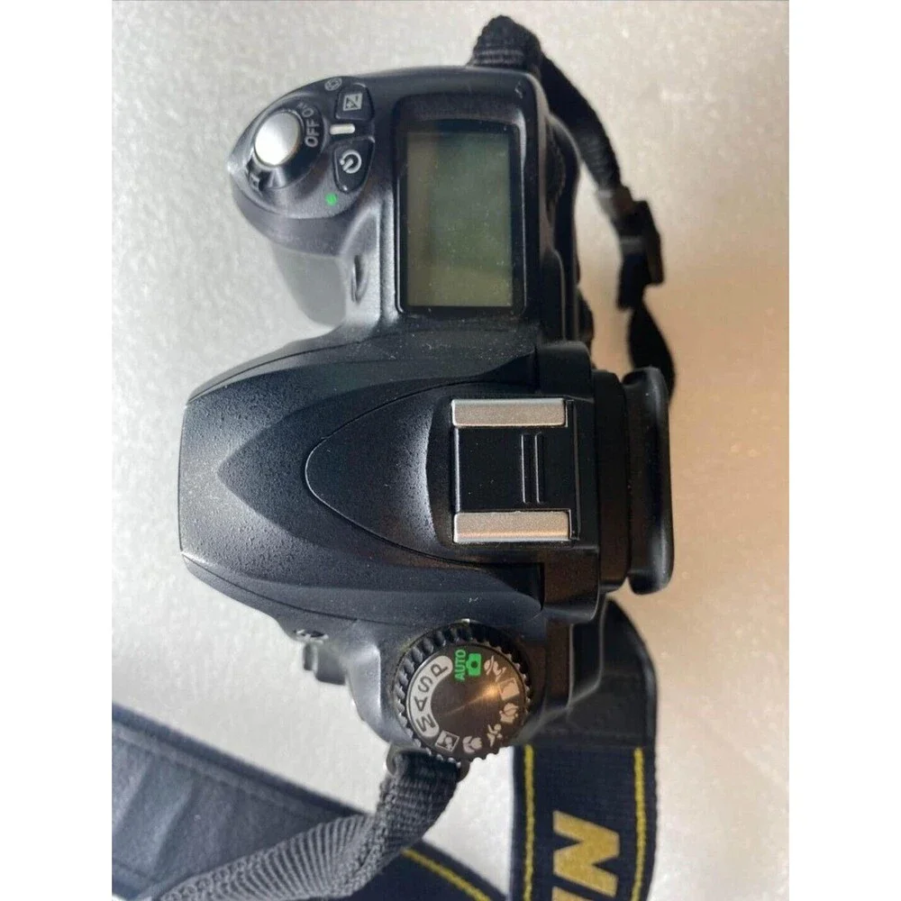 Nikon D50 6.1 MP Digital SLR Camera - Silver (Body Only)